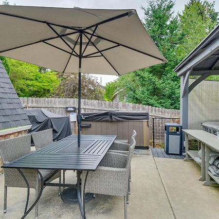 ברמרטון Puget Sound Cabin With Hot Tub And Water Views! מראה חיצוני תמונה